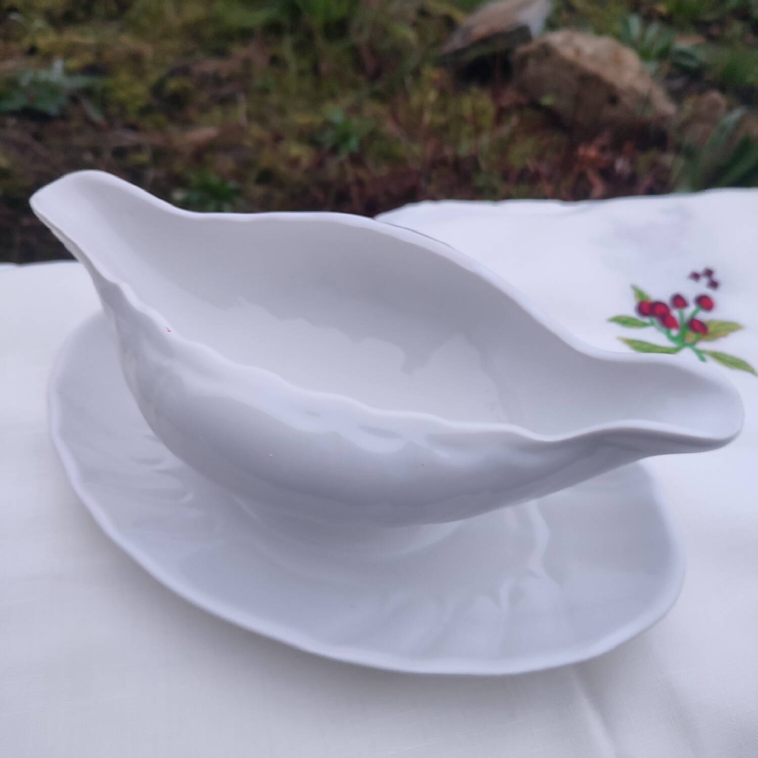Villeroy and Boch Diamant model sauce boat