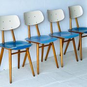 Chaises de salle à manger par TON