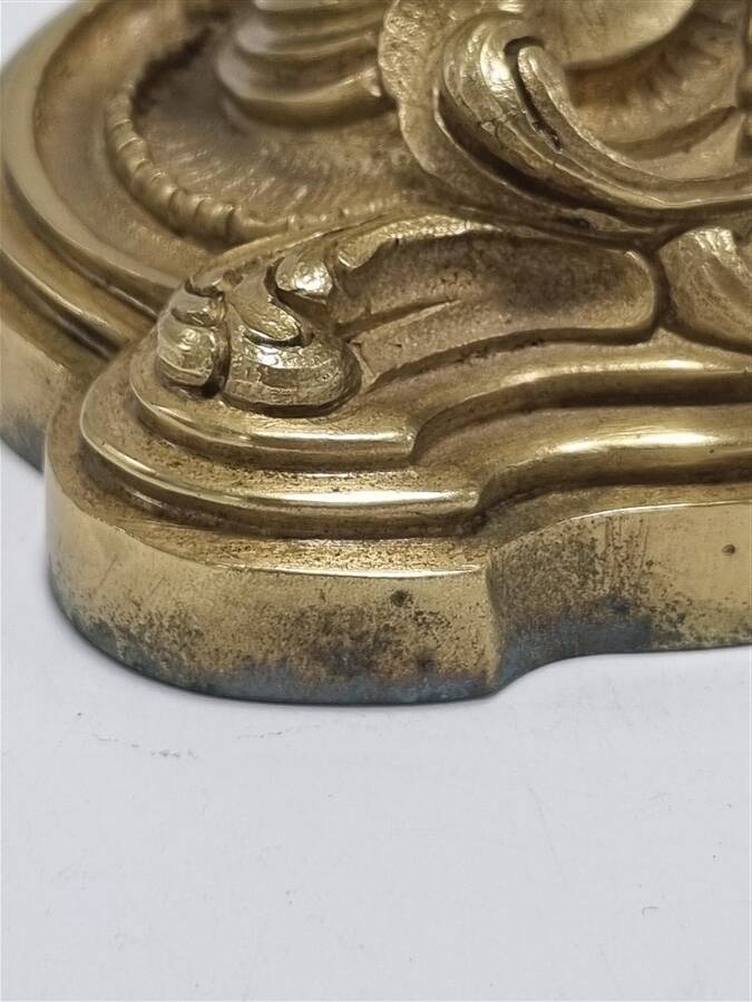Bronze candle holder