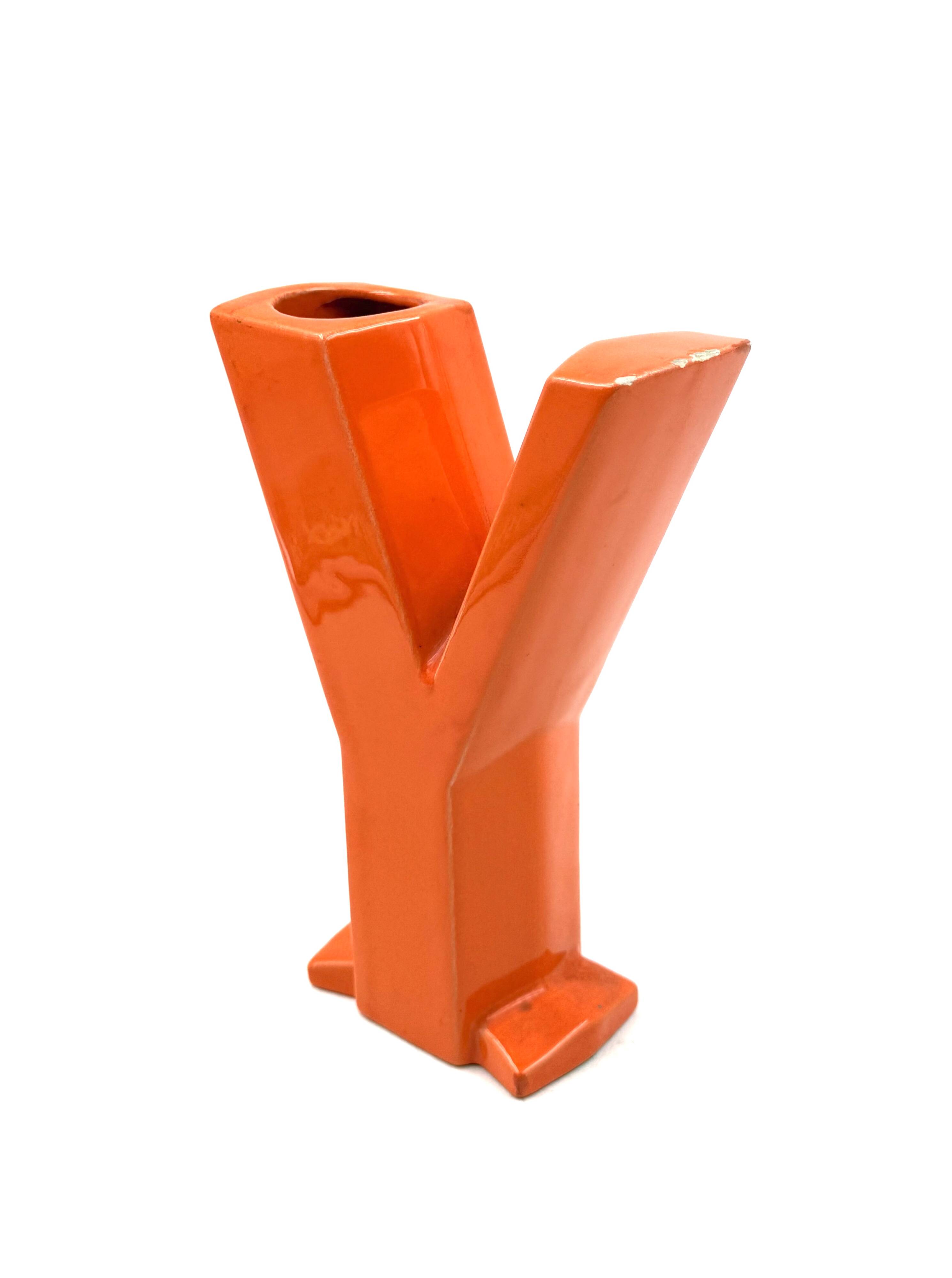 Space age orange Y solifleur vase, Marcel Radureau France 1970