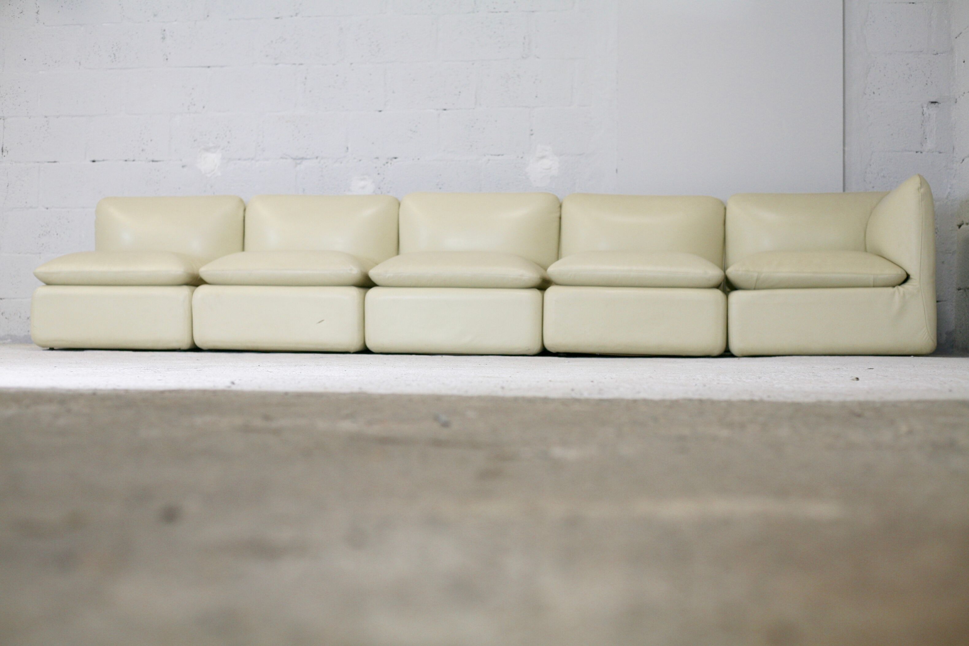 Set of 5 leather armchairs, France 80