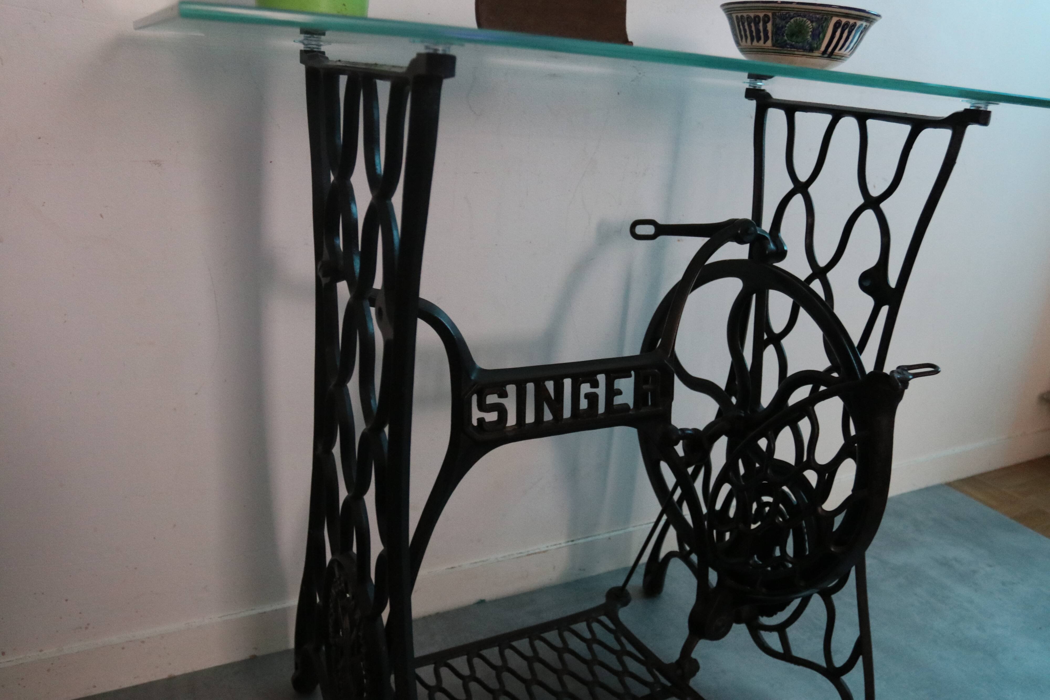 Tempered glass tray console on sewing machine stand
