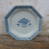 Plat XVIII éme en faience de Rouen bleu sur blanc