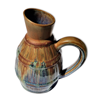 Pitcher by girandot chissay