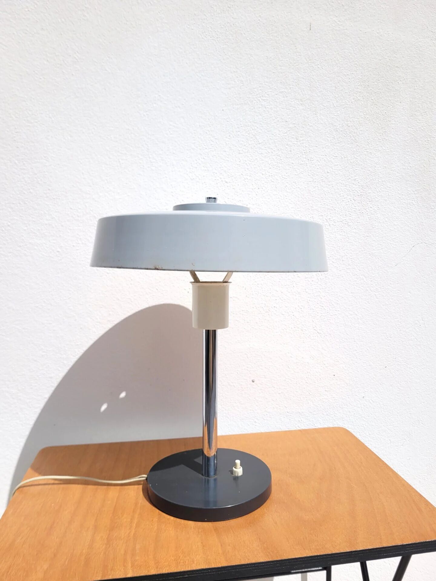 Lampe moderniste Philips années 50