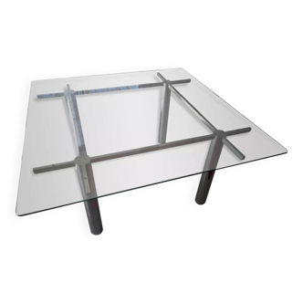 Designer table in glass and metal