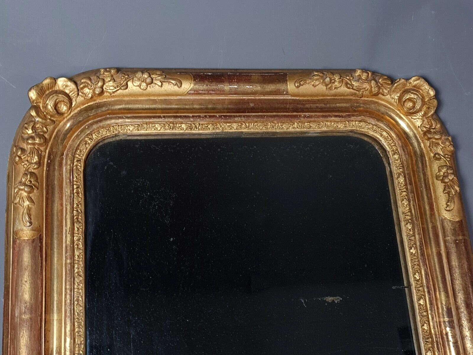 Mirror nineteenth century frame with doucine wood and stucco gilding gold leaf 75x56 cm SB