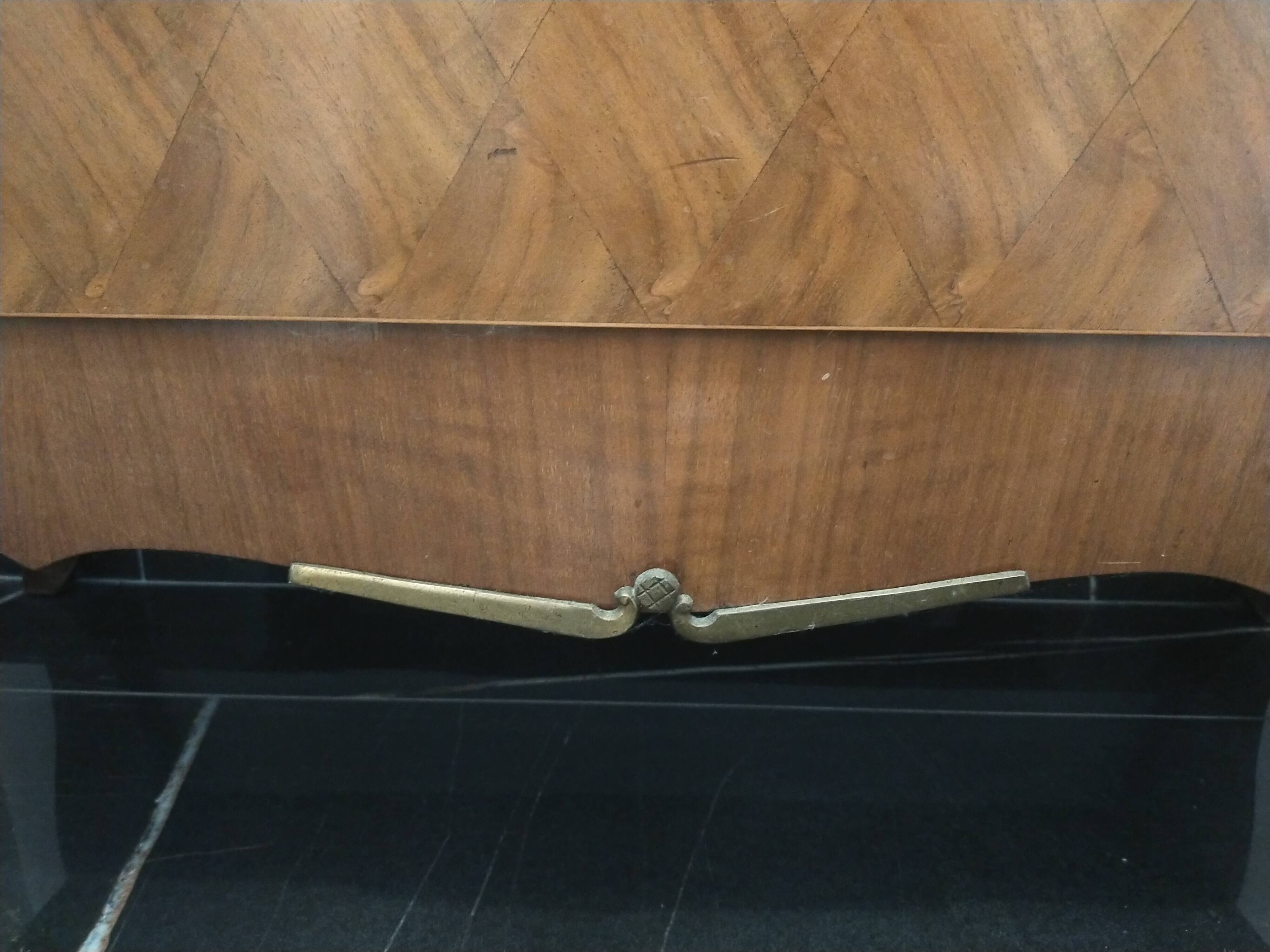 Vintage display cabinet in rosewood veneer 1950/1960