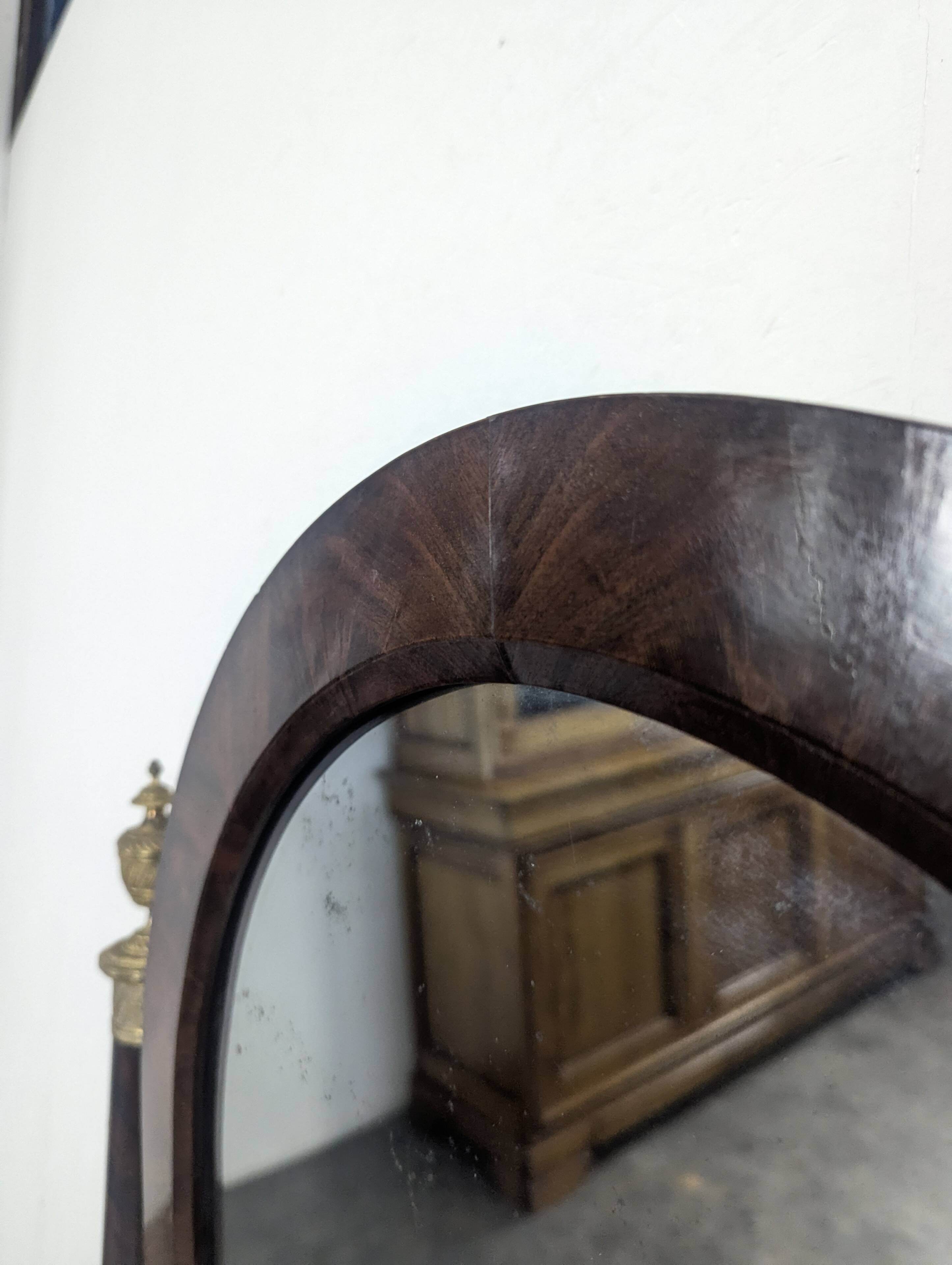 Rare coiffeuse demi à fond de glace époque Empire