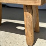 Side table in blond teak openwork tray