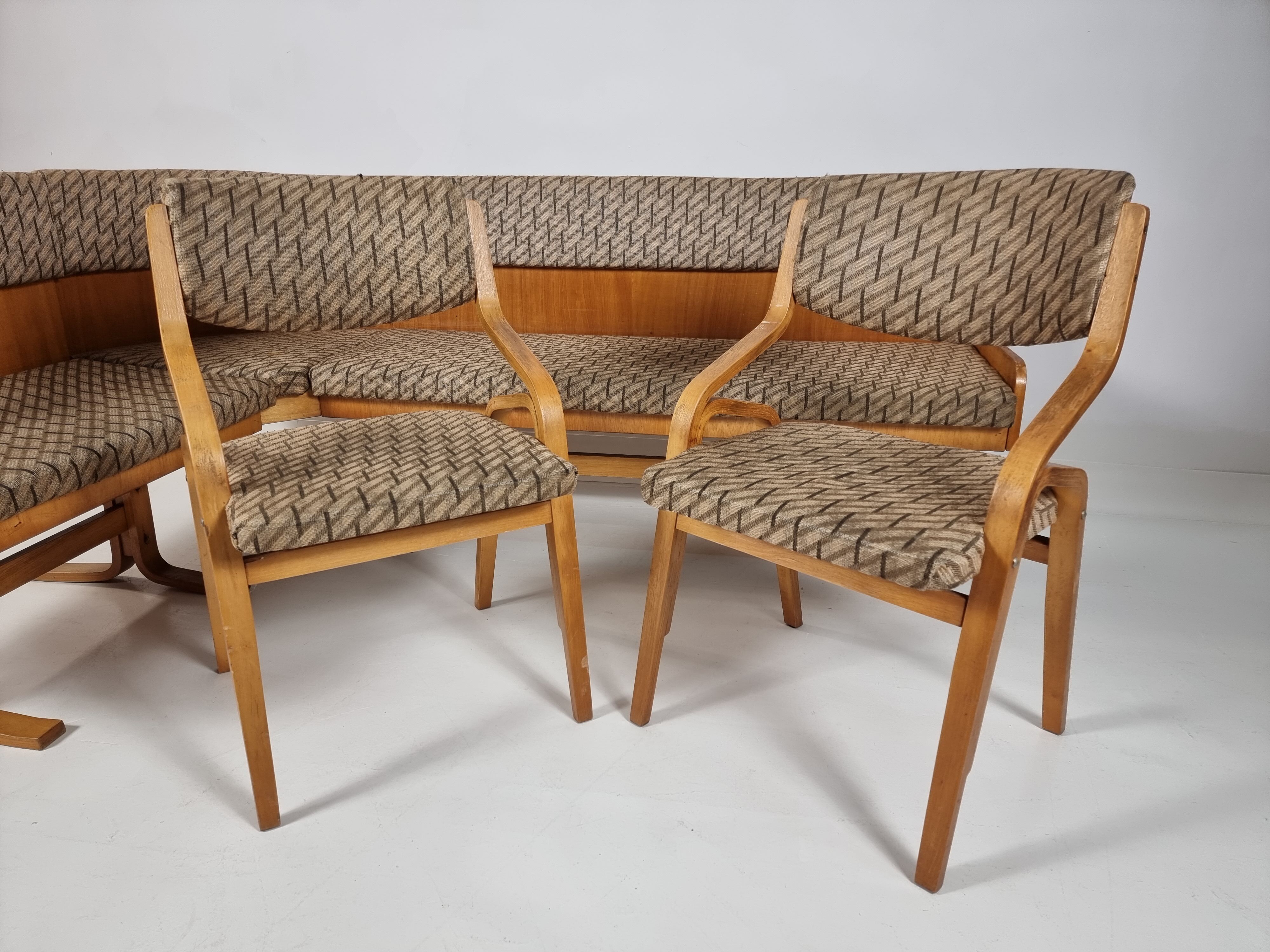 Canapé d’angle et 2 chaises par Ludvik Volak pour Drevopodnik Holesov, années 1960