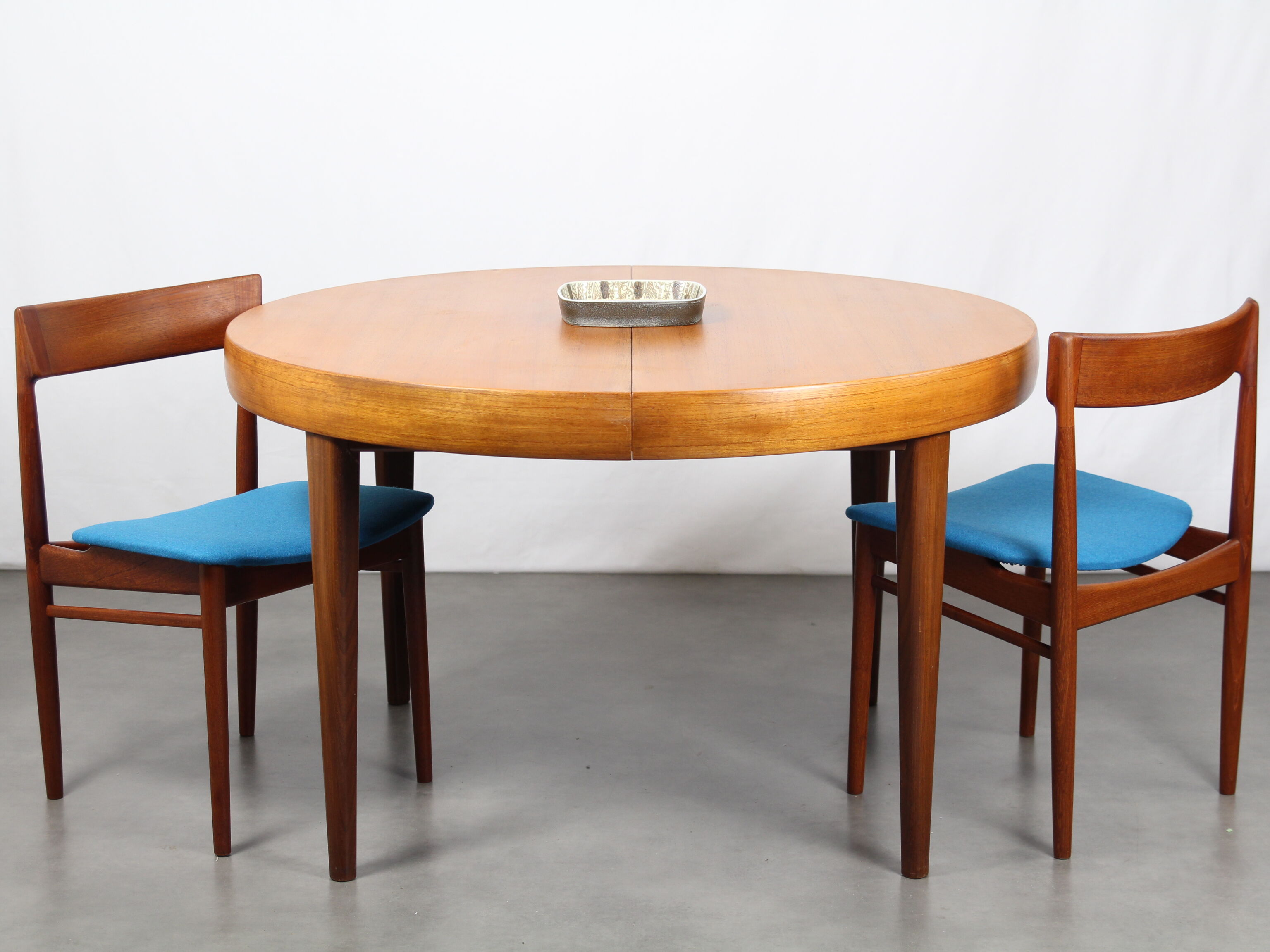 Scandinavian teak round dining table