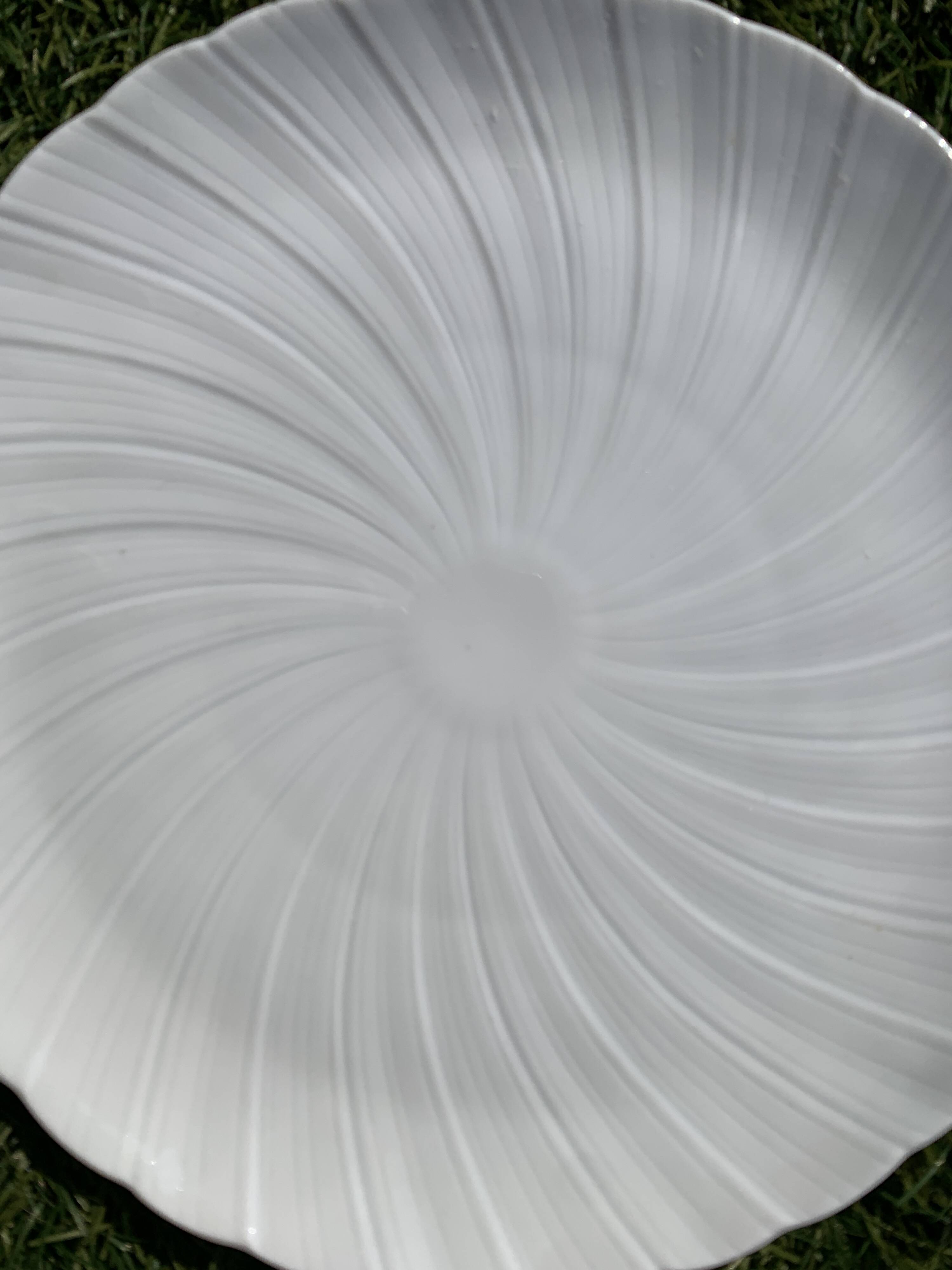 6 dessert plates in Godronnée porcelain from Limoges Bernardaud