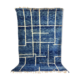 Moroccan Berber carpet Beni Ouarain blue mottled with white patterns 3,37x2.08m