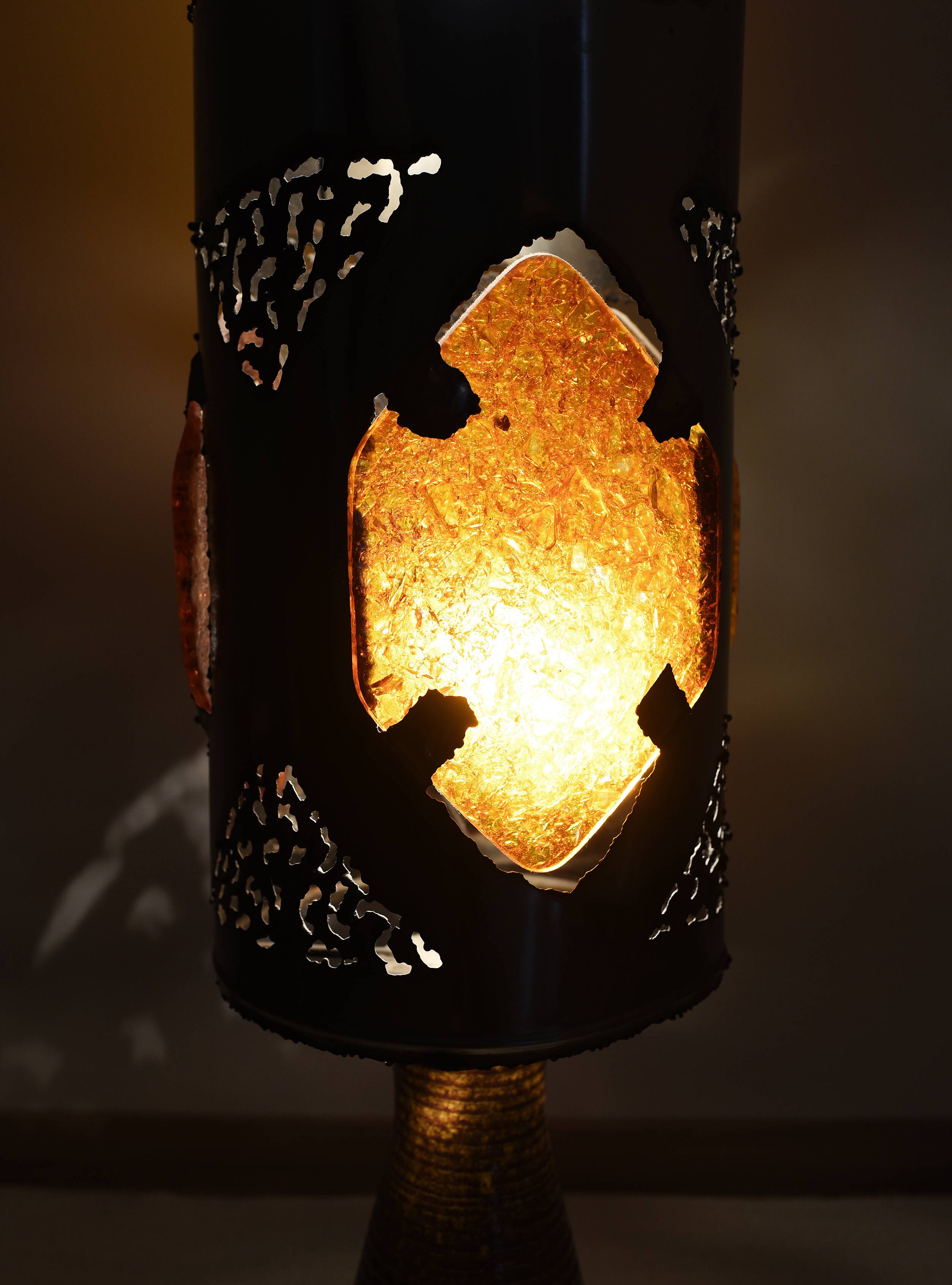 Brutalist ceramic lamp from Accolay