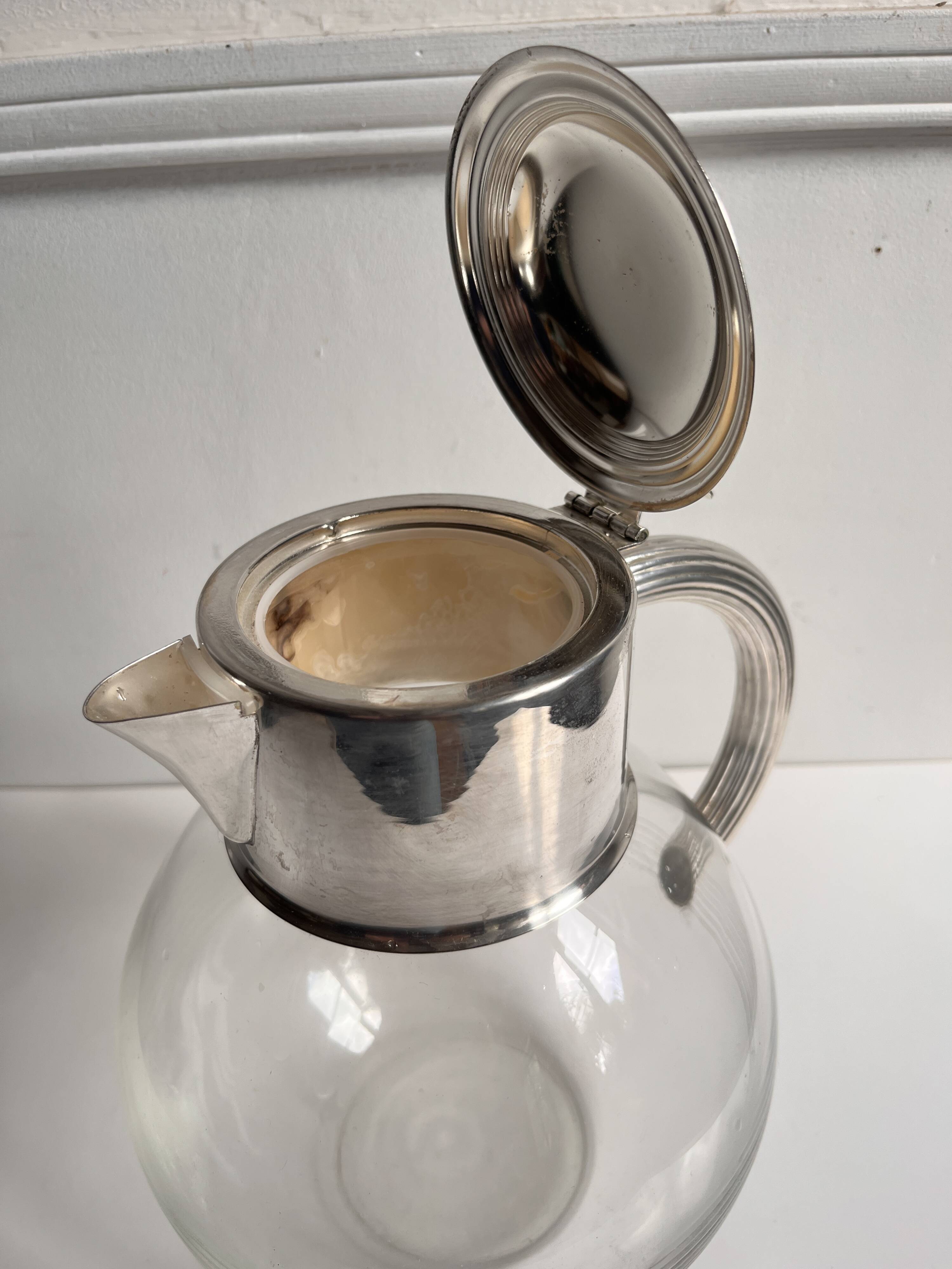 Carafe art déco