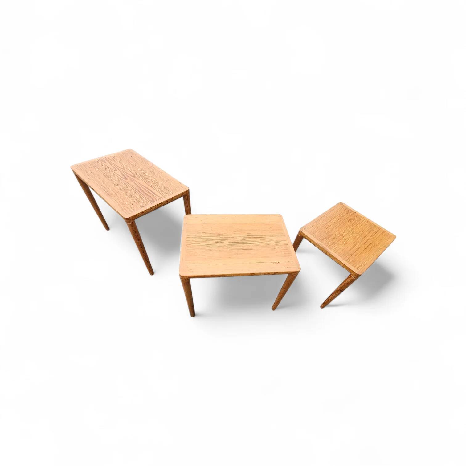 Ensemble de 3 tables gigognes en chêne massif / Henry Walter Klein pour Bramin / 1970