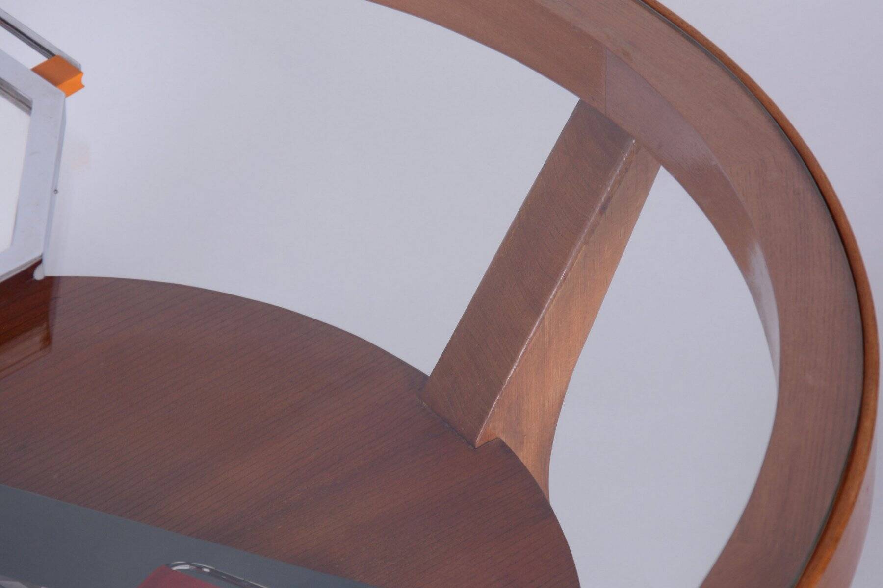 Table basse du milieu du siècle en chêne et verre, tchèque, années 1950.