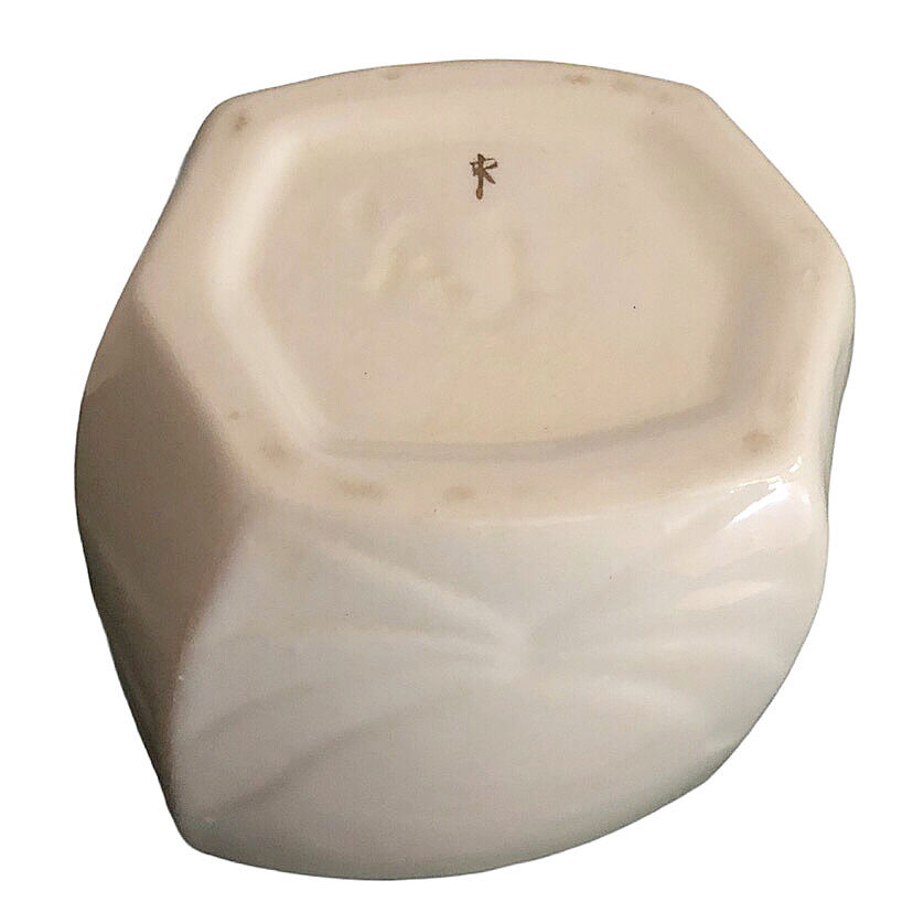 Duo of pots in faience