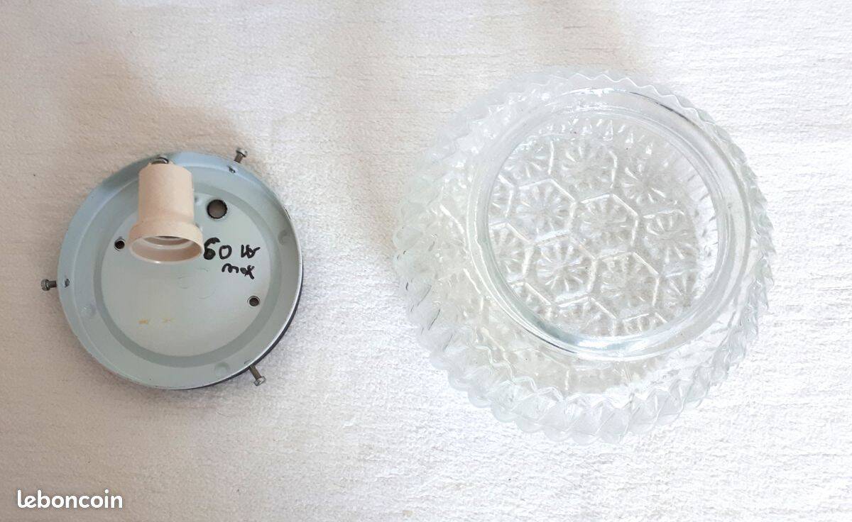 1970s Retro Vintage Ceiling Light / Wall Lamp with Flower Power Design, Cabochons