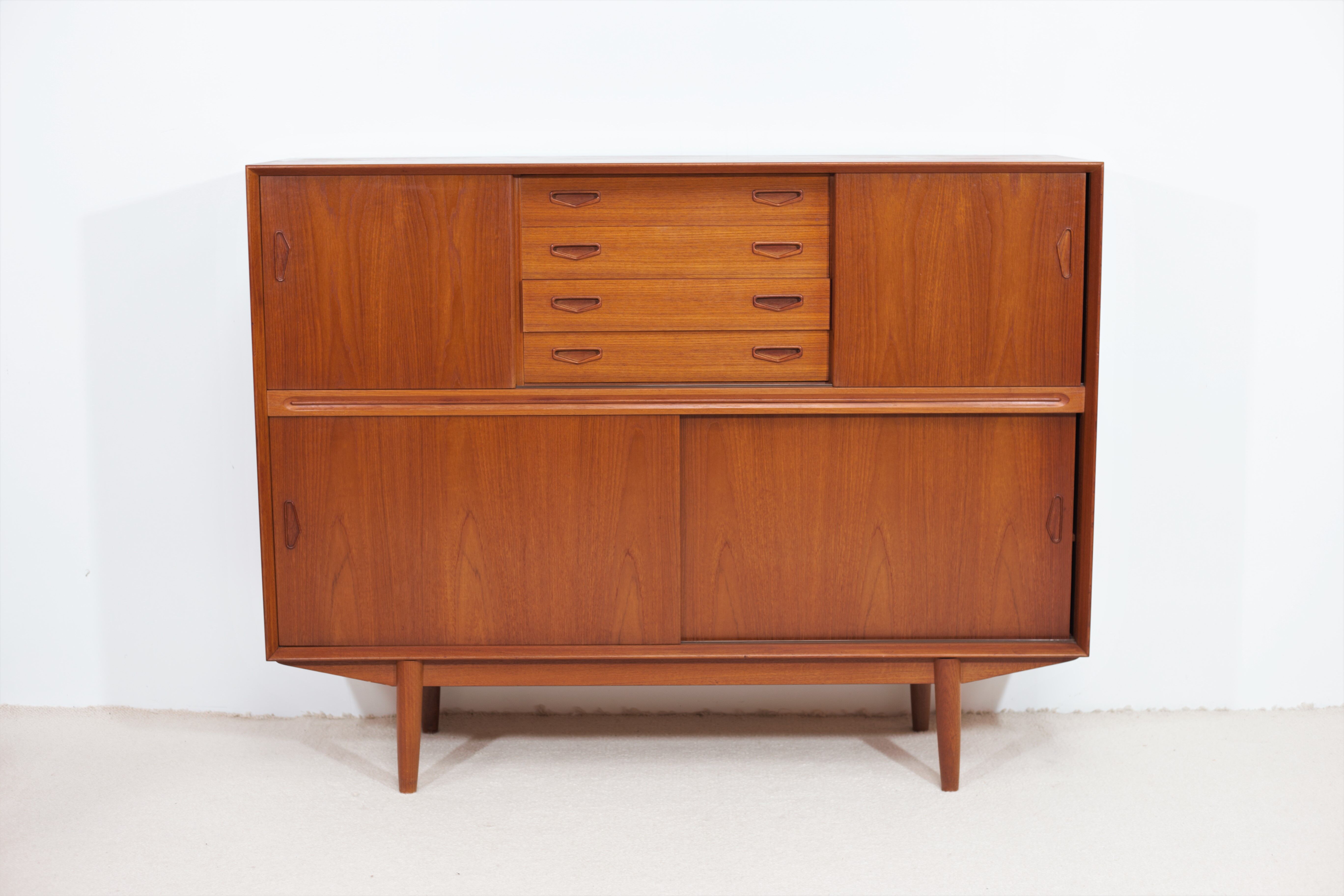 Clausen & Søn High Row