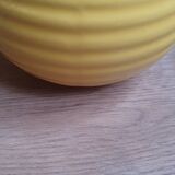 Vase boule en porcelaine jaune curry Poët Laval- LPR22055