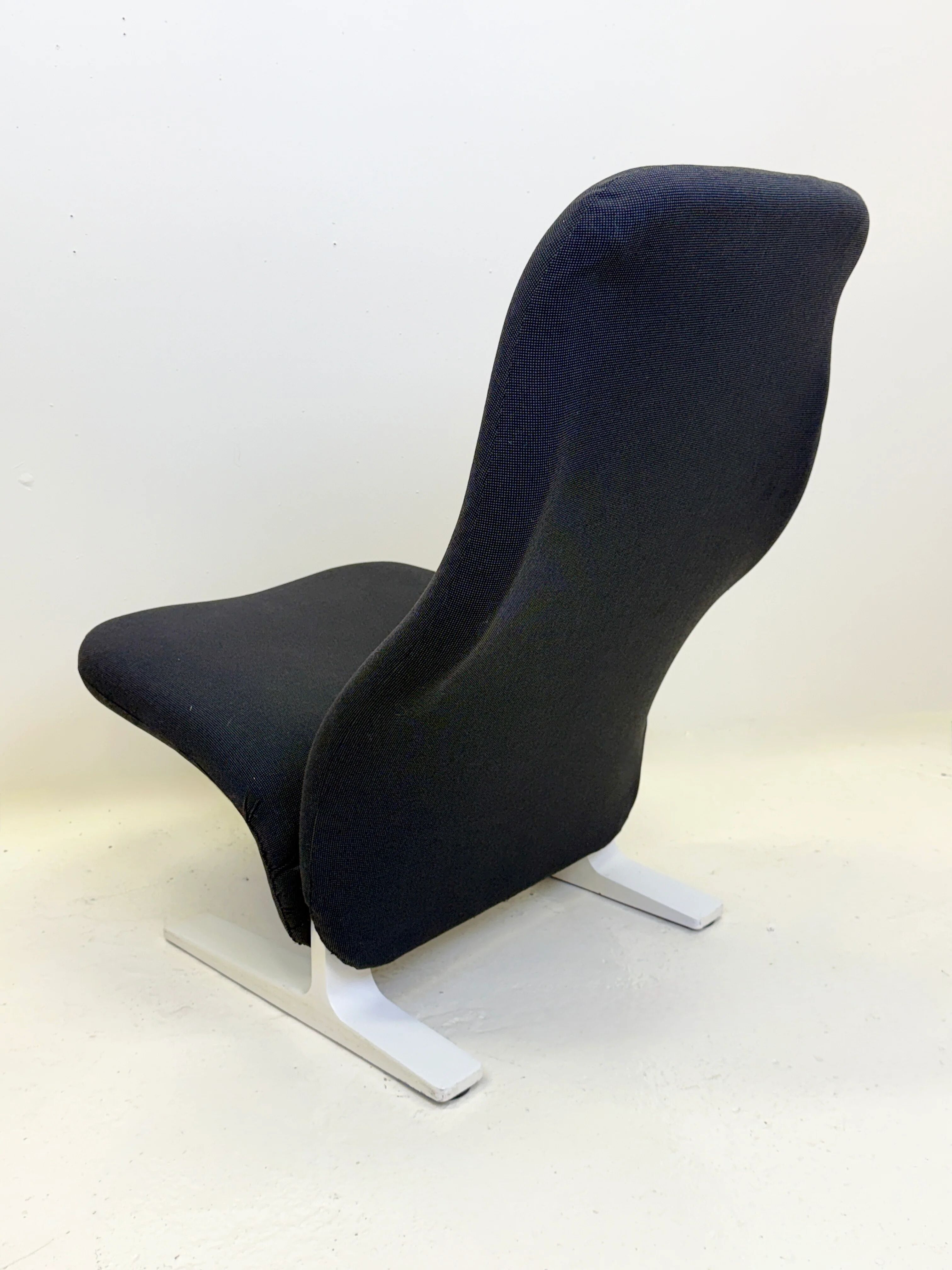 "Concorde" armchair in navy blue by Pierre Paulin, 1960s