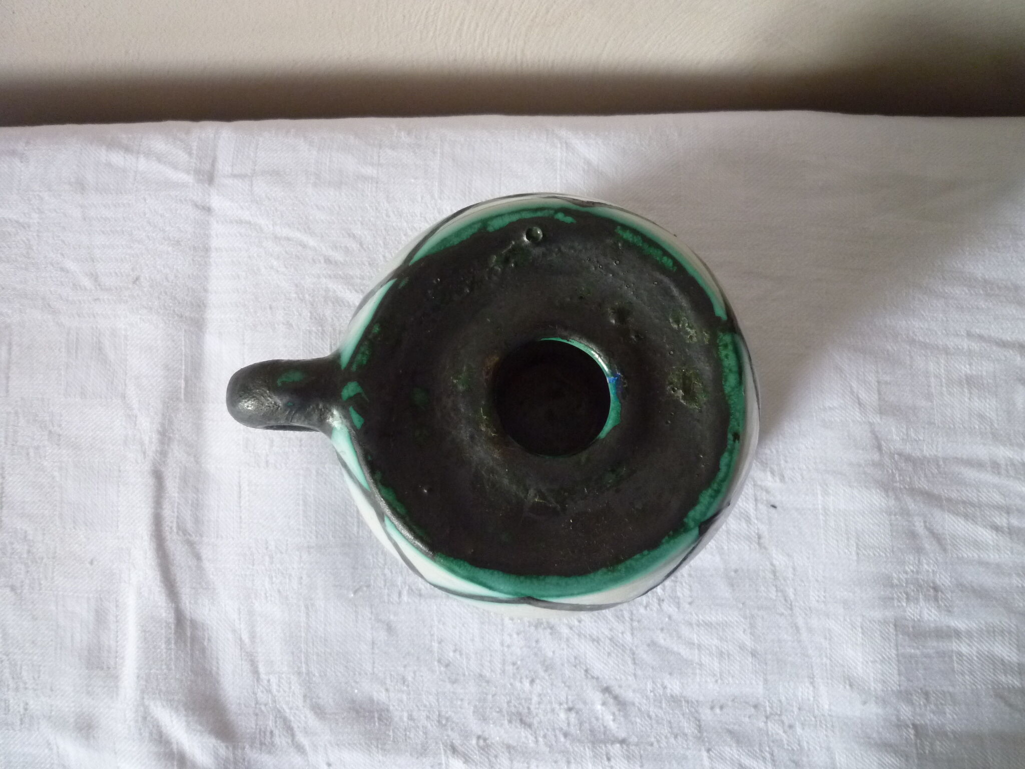 Ceramic candleholder