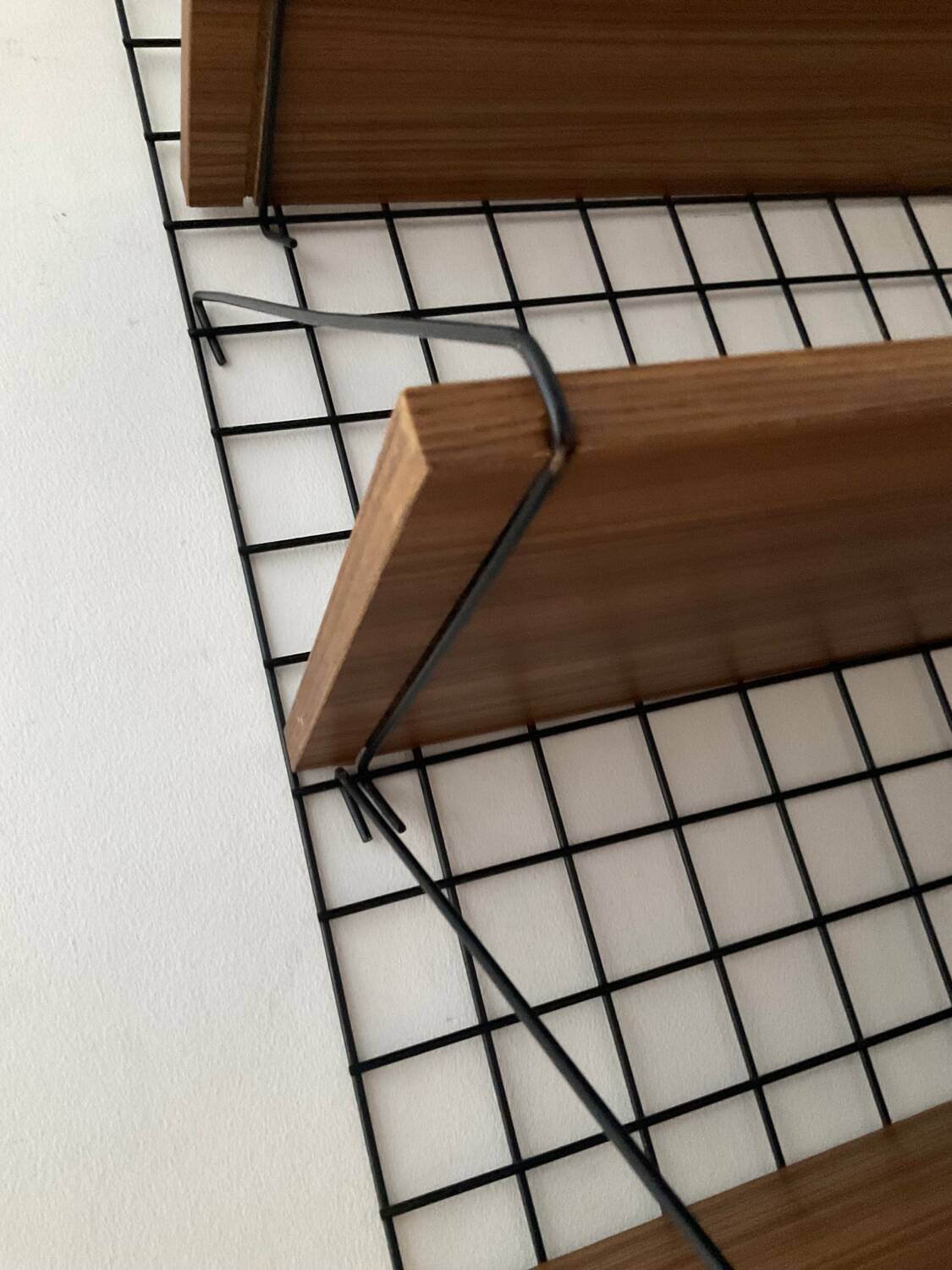 Meca shelf by Pierre Guariche for Meurop 1960s