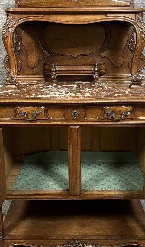 Louis XV style walnut buffet, dating from the mid-19th century.