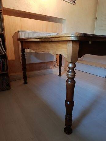 Wooden table with extensions – curved edge & turned legs