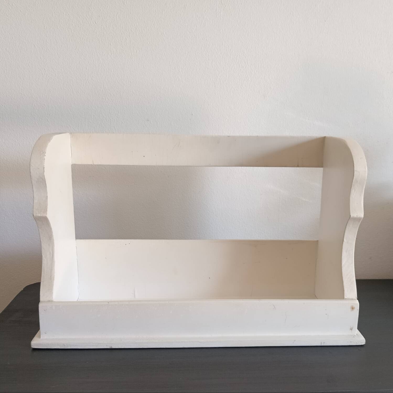 Wall mounted spice rack