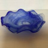 Baguier en pâte de verre bleu cobalt à bord dentelé