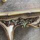 Ancien miroir et console murale en bois sculpté