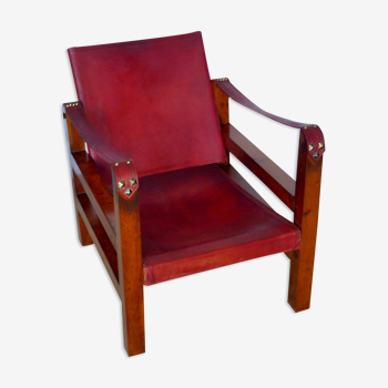 Leather and wood relaxed armchair