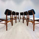Six chaises de salle à manger