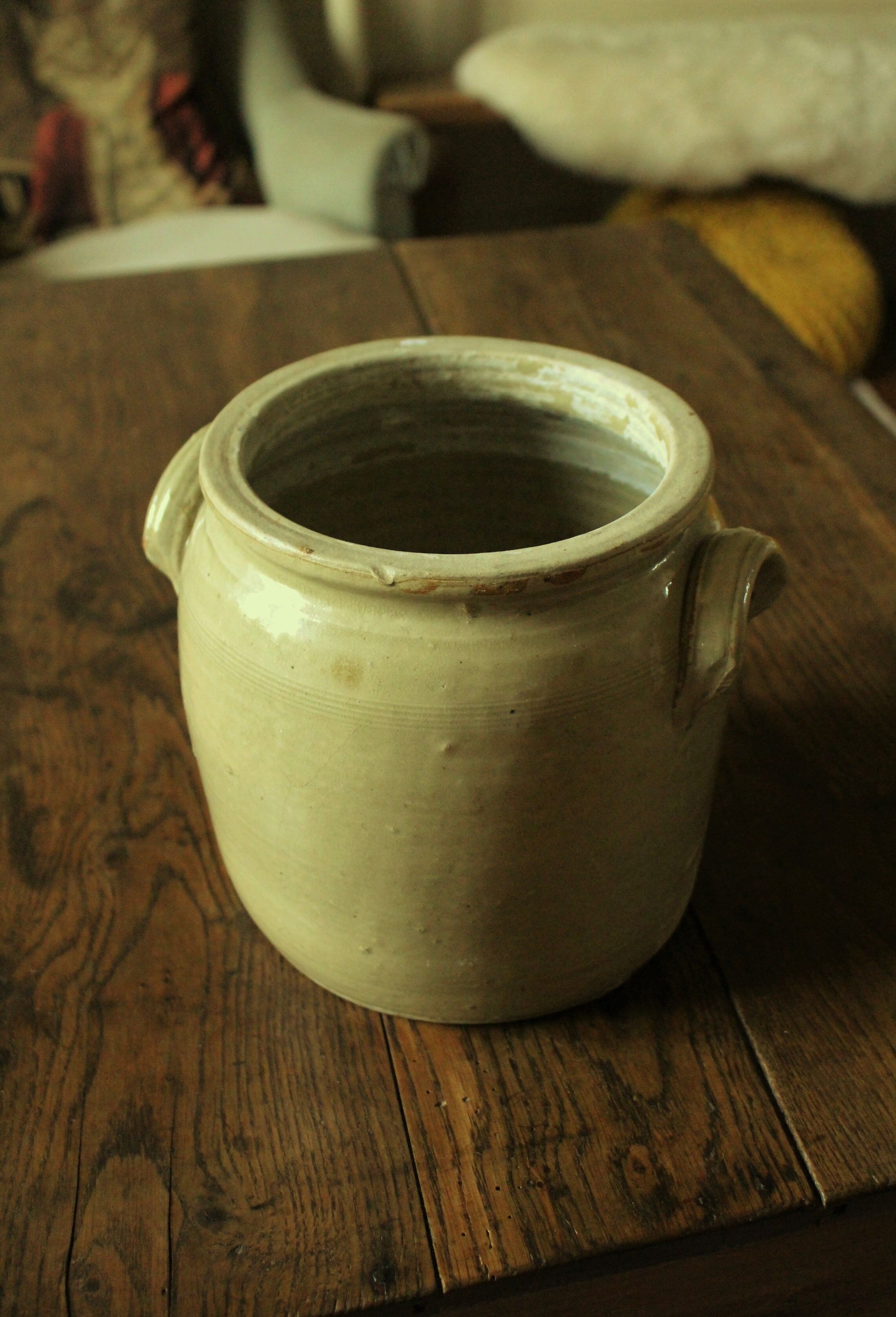 Grey glazed stoneware pot two handles 5 L