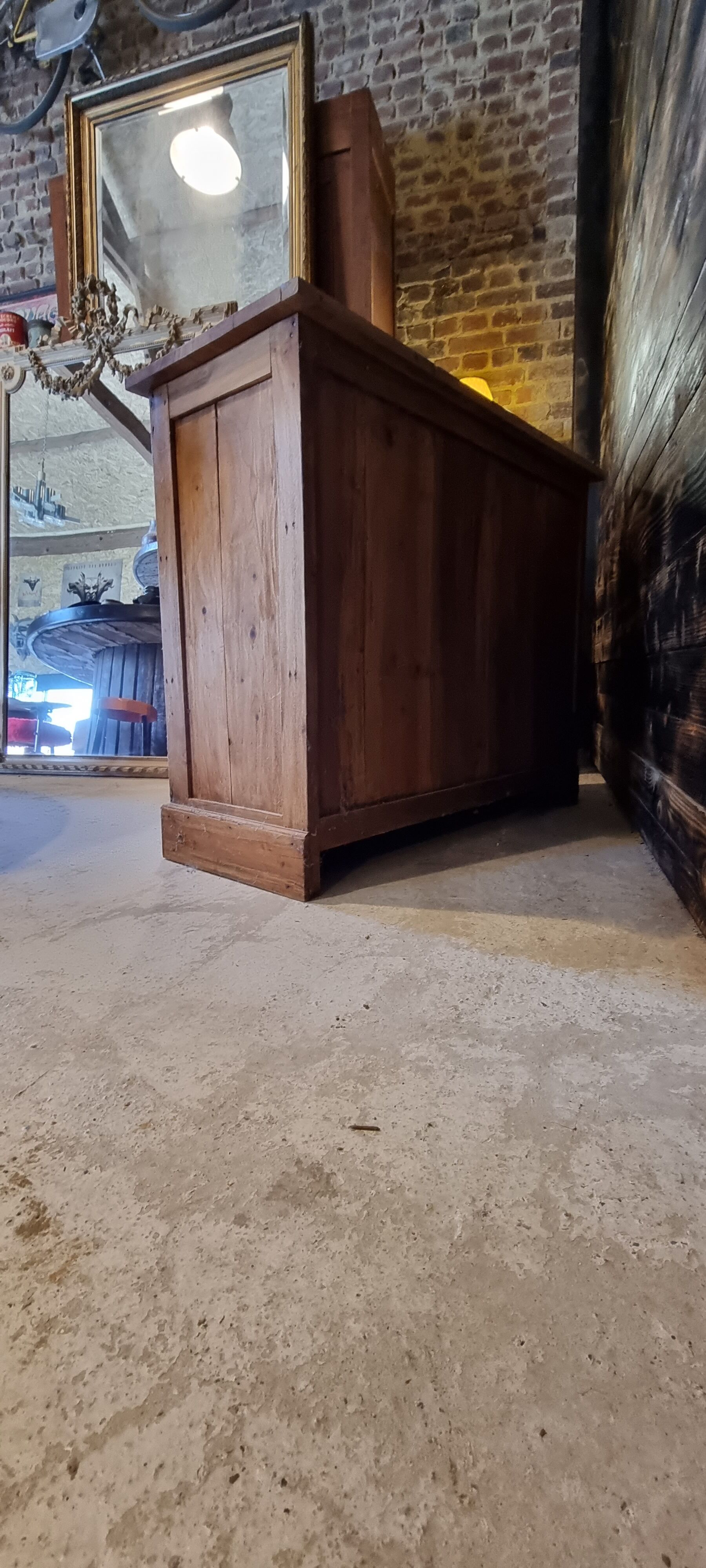 Meuble by trade (grain maker)