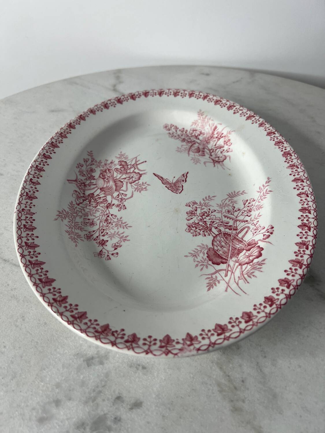 Onnaing Moisson iron earth oval presentation dish