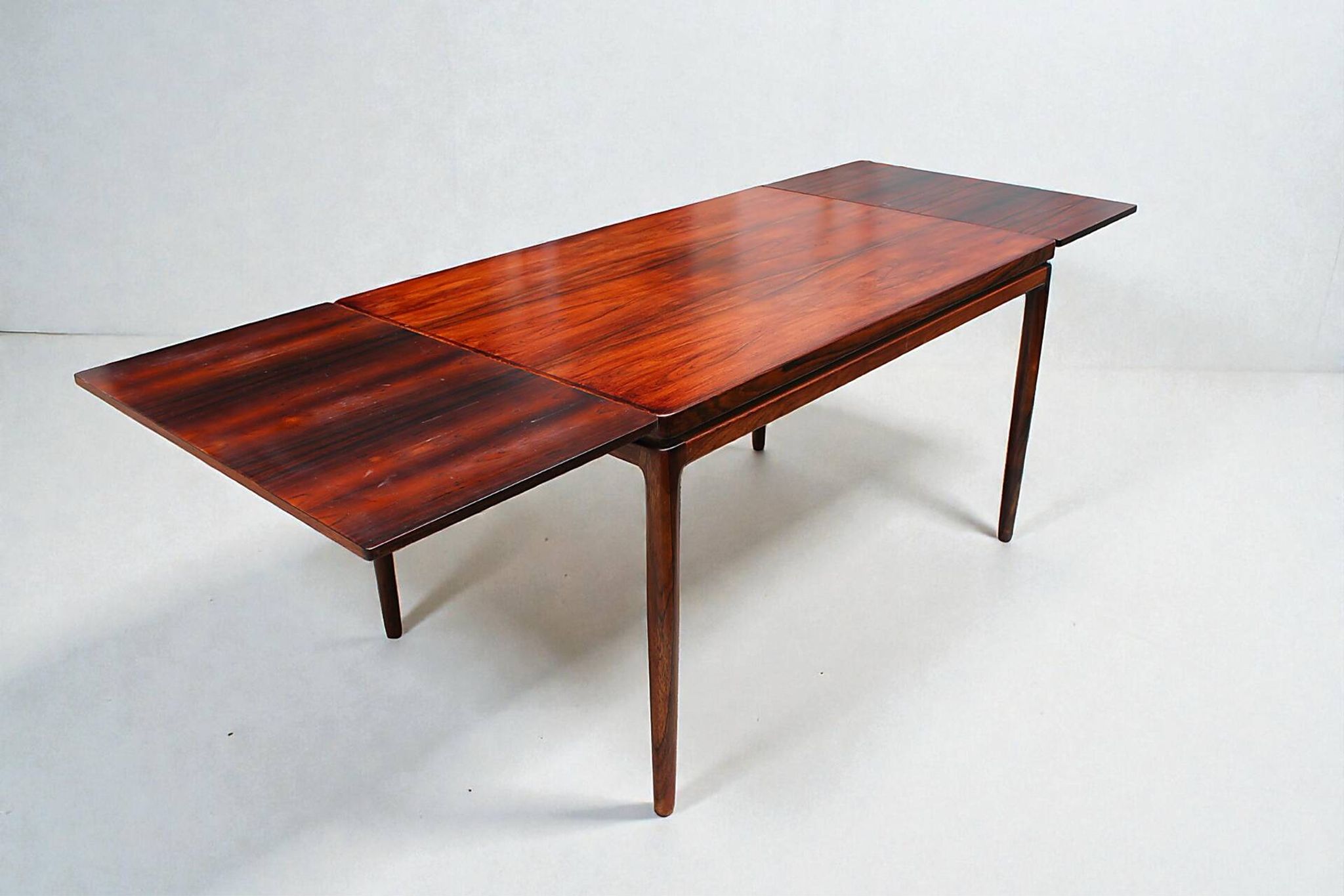 Rosewood table from the 1960s by Johannes Andersen.