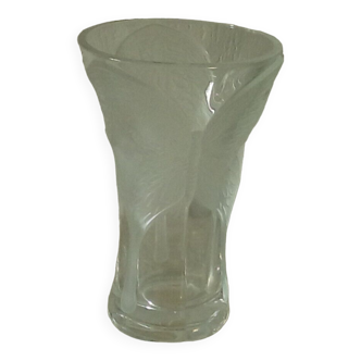 Crystal vase with butterfly decor
