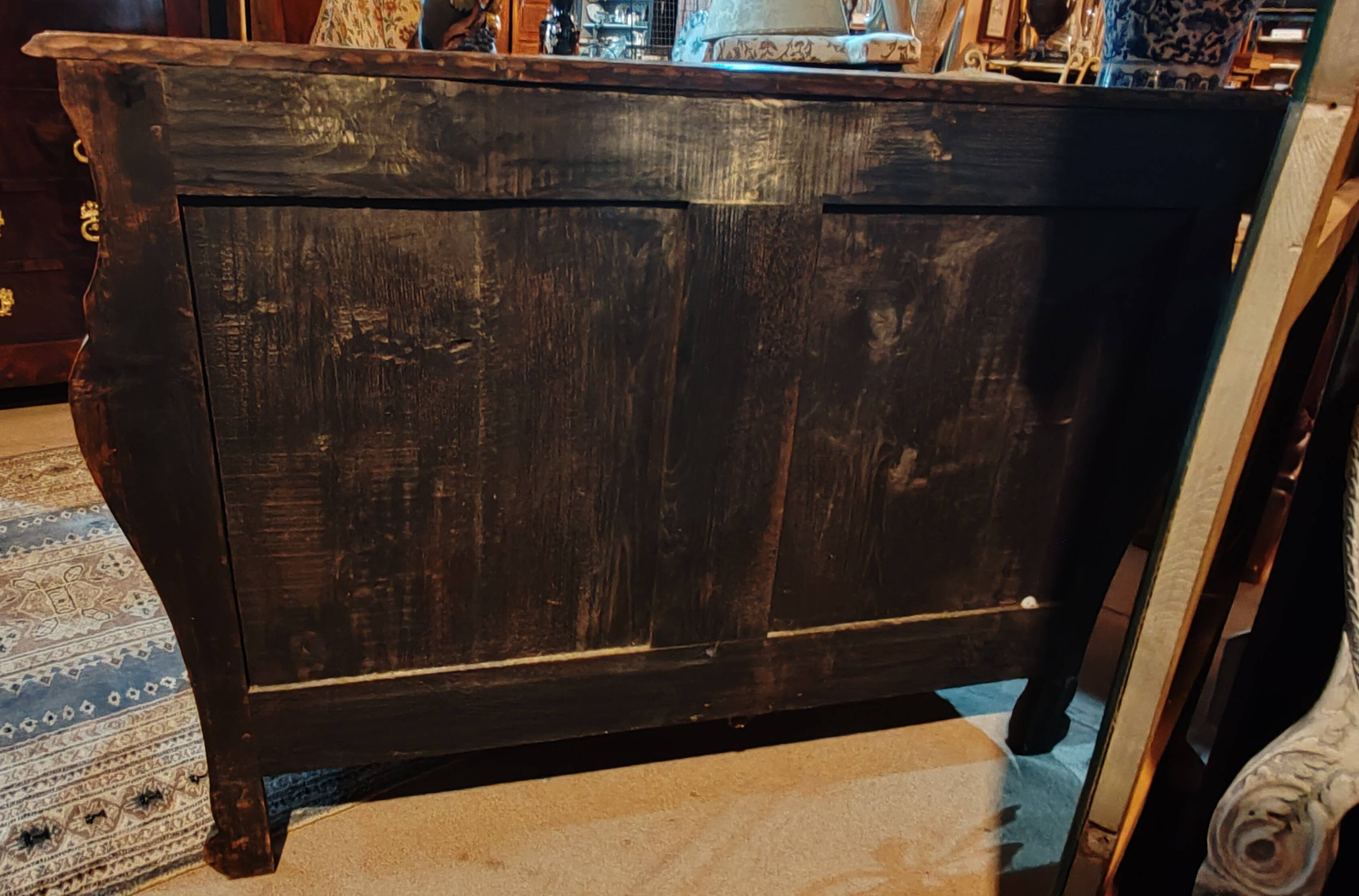 Louis XV style chest of drawers, Bordeaux type