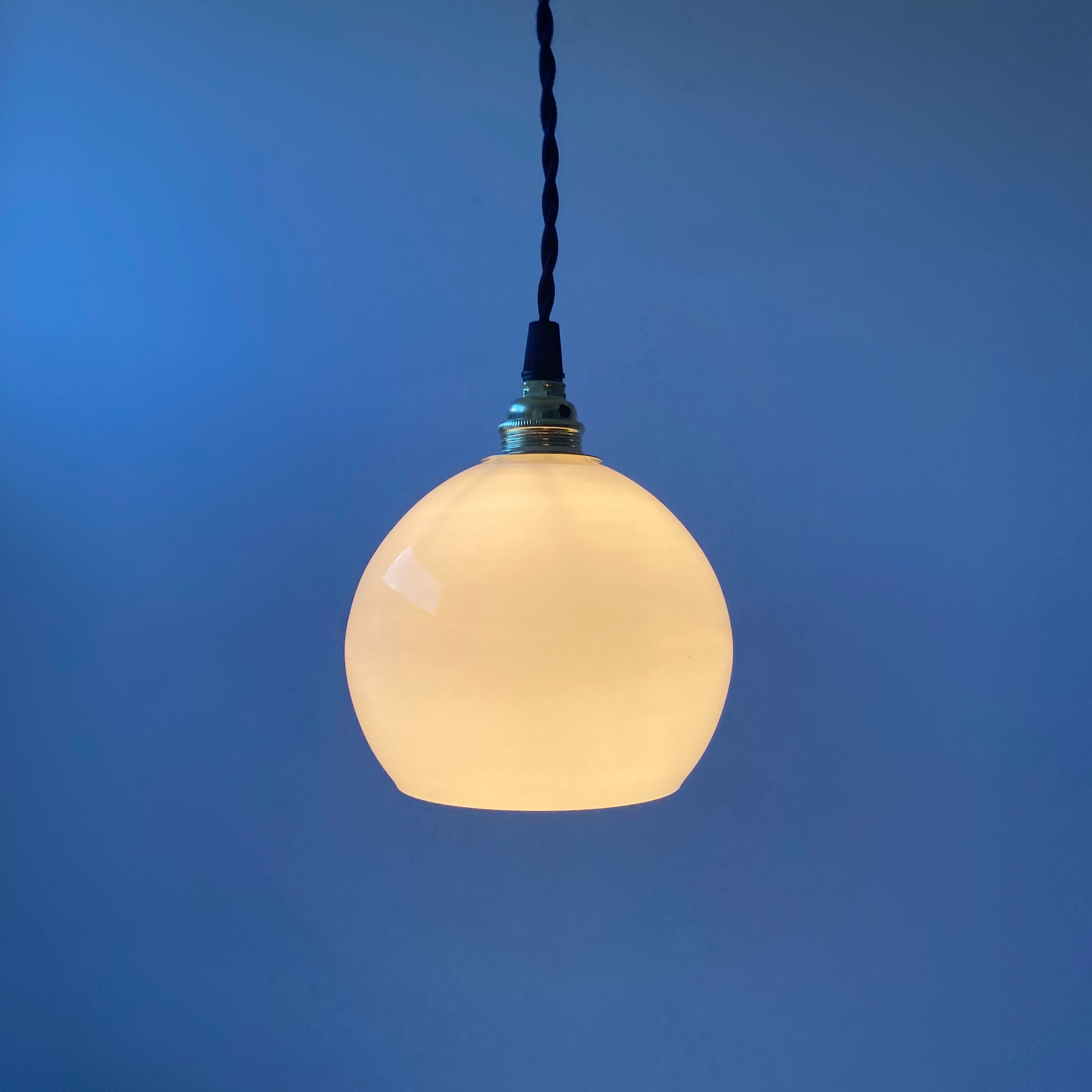 Lot 3 old suspensions in vintage opaline 12 cm