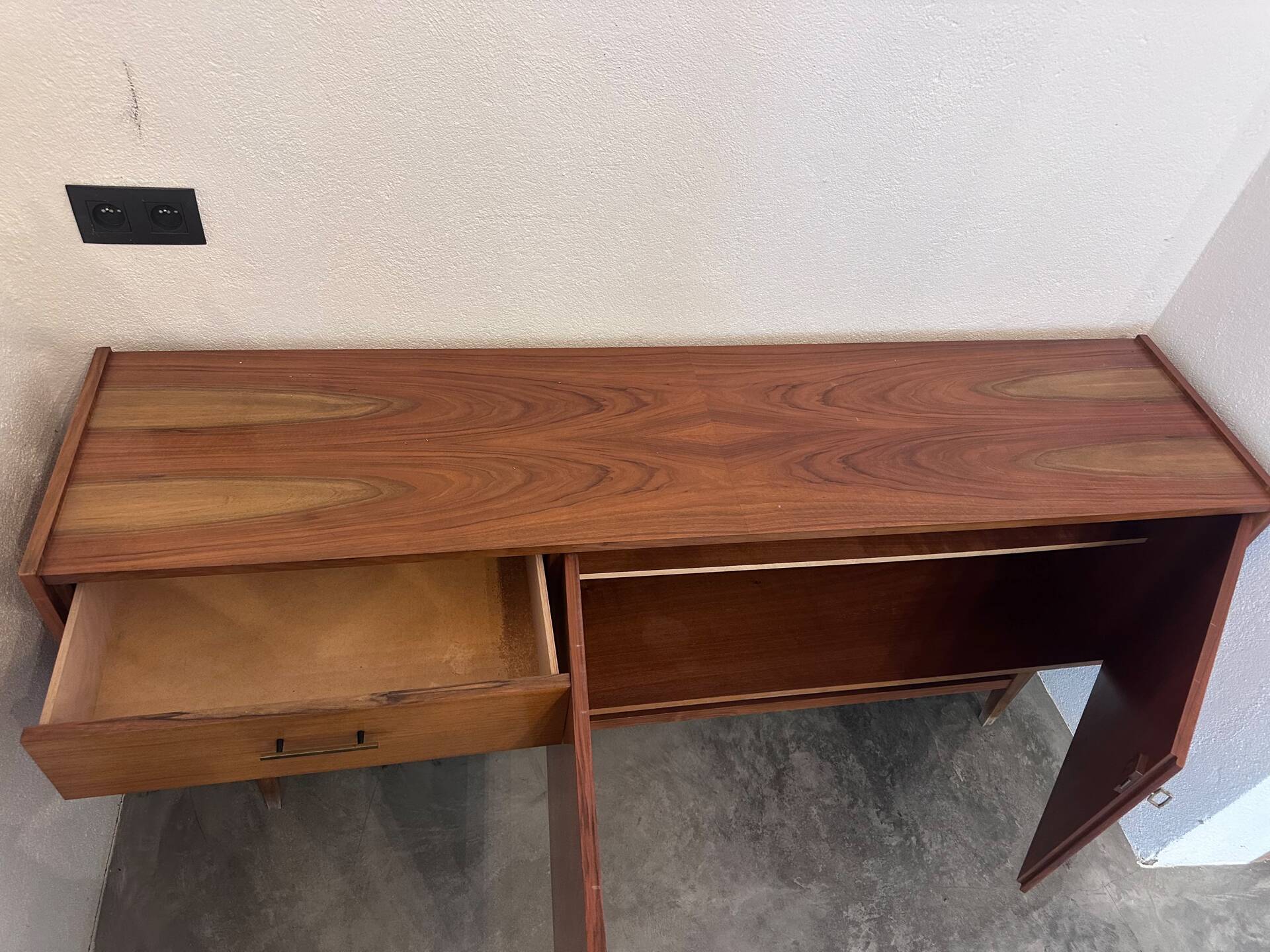 Scandinavian enfilade