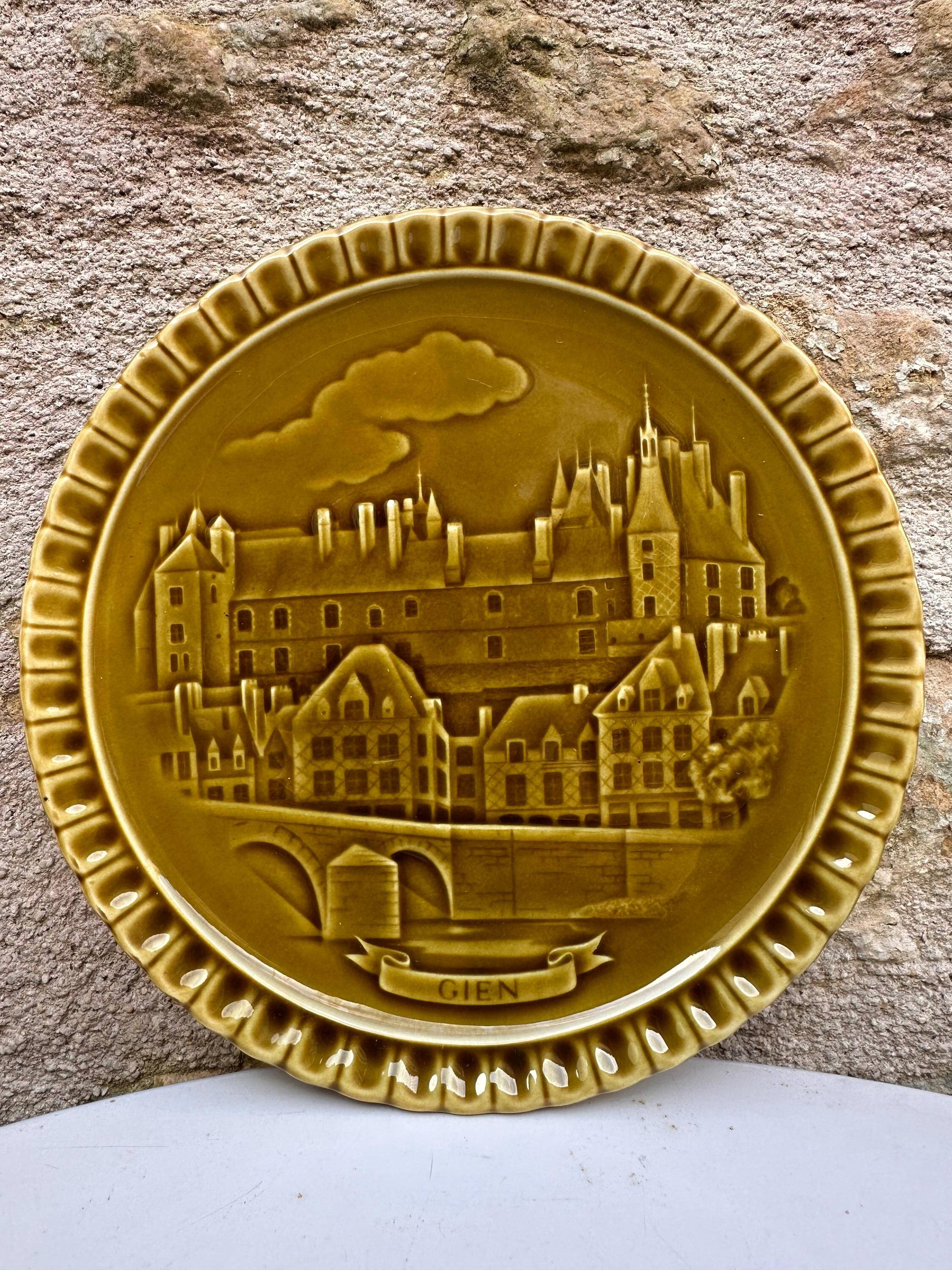 Gien France Plates Loire Castles - Set of 8