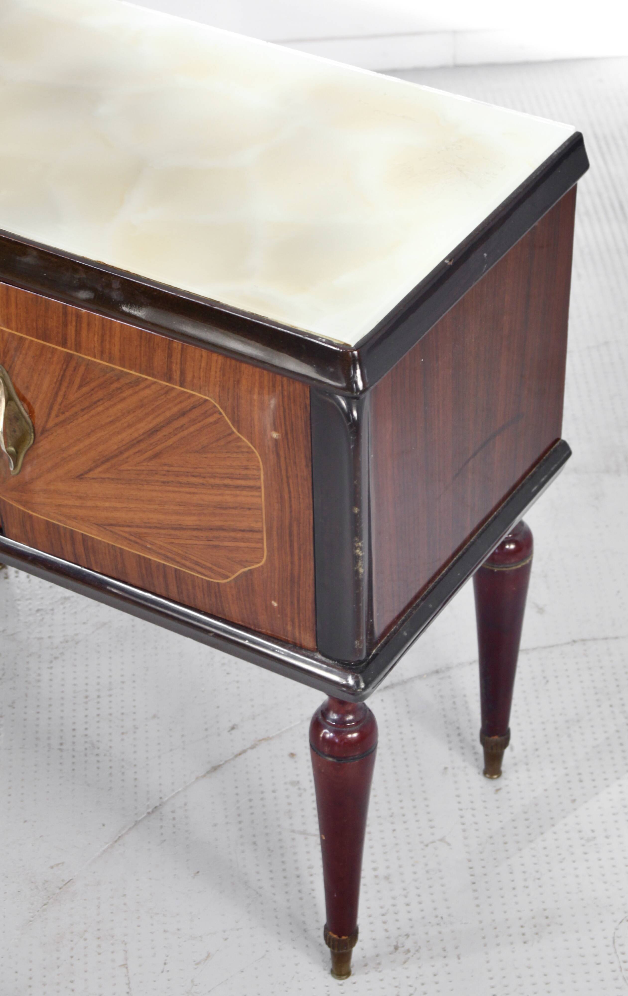 Set Of 2 Italian Midcentury Walnut Burl And Brass Bedside Tables / Cabinets