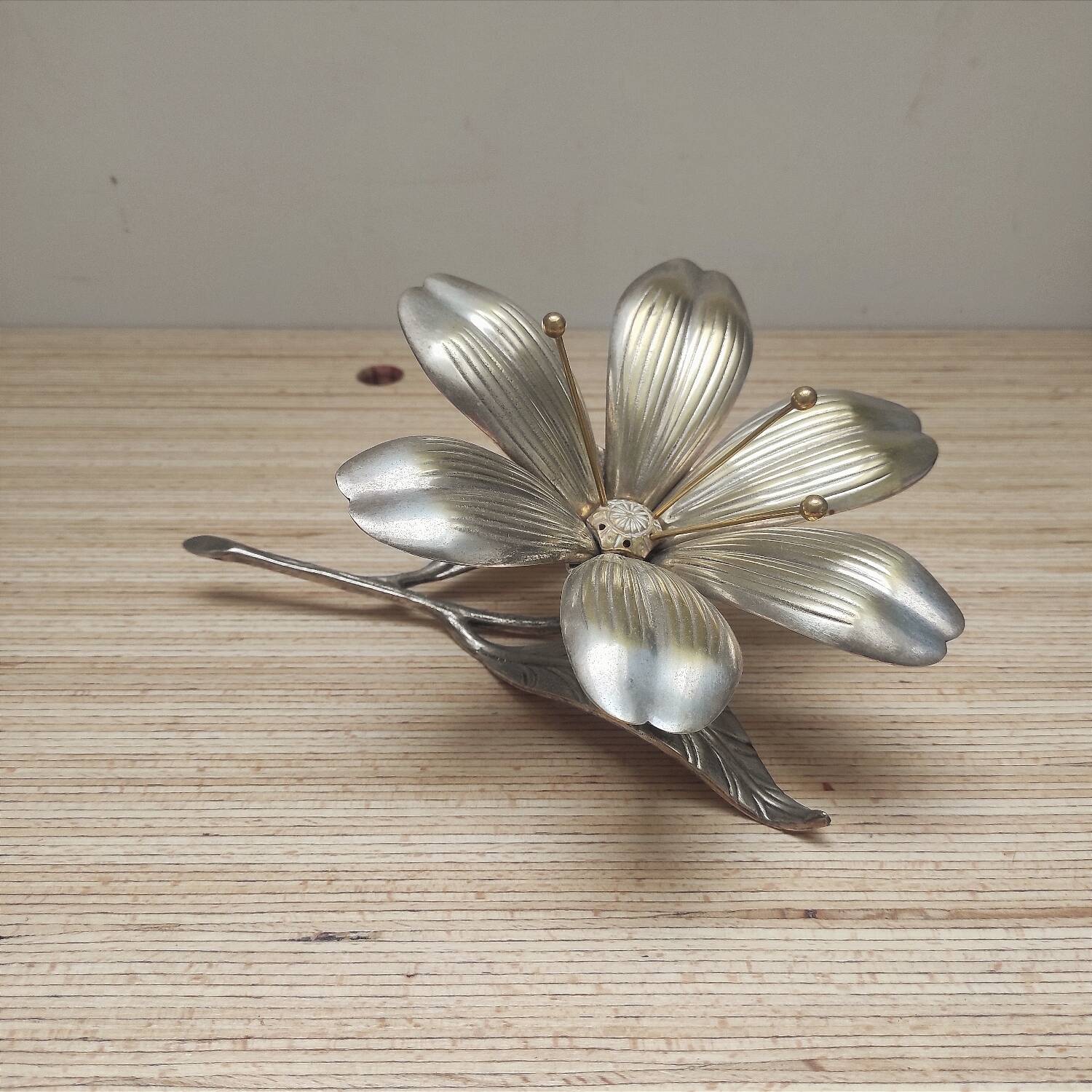 Brass flower ashtray