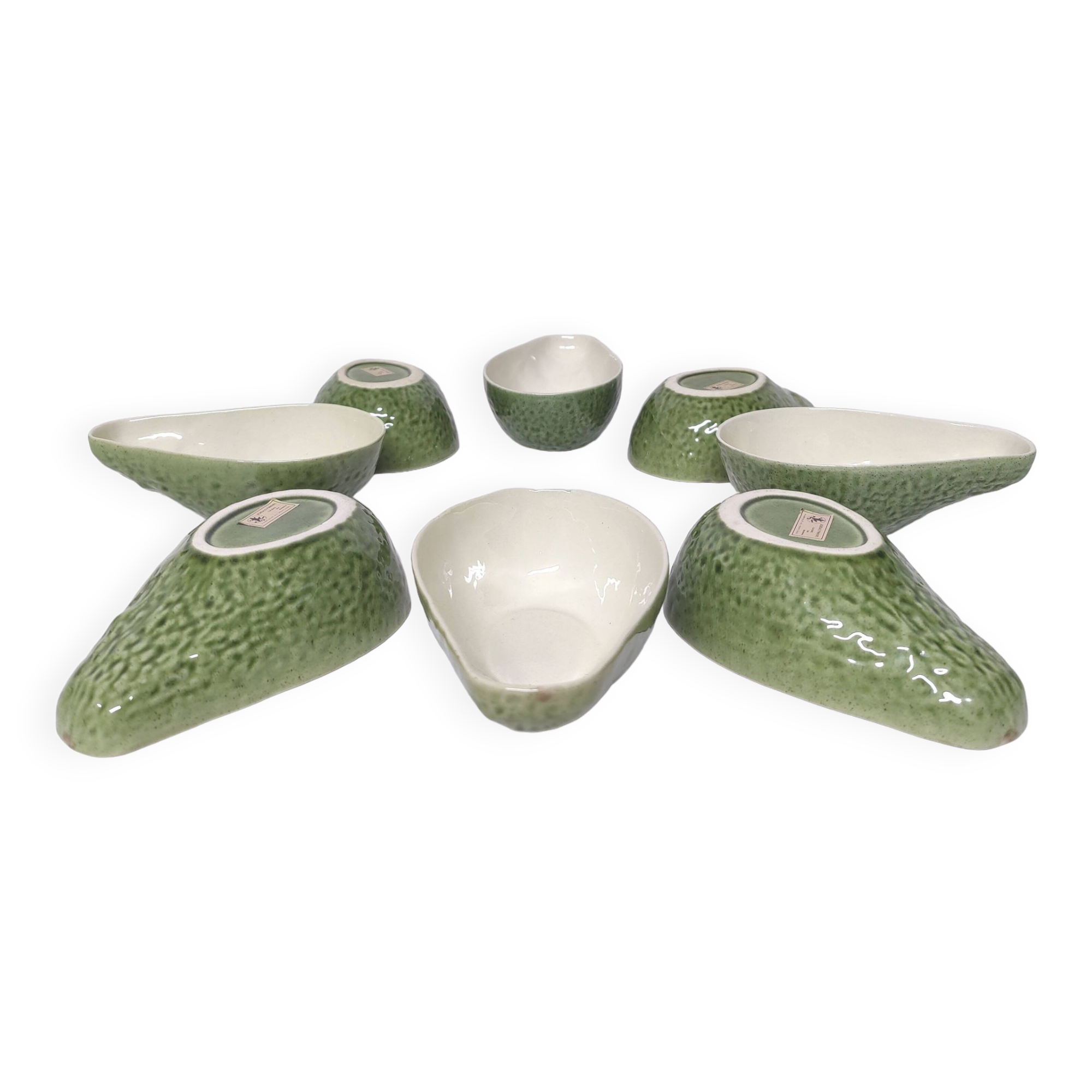 Set of 8 avocado-shaped ceramic bowls Bordalo Pinheiro Portugal