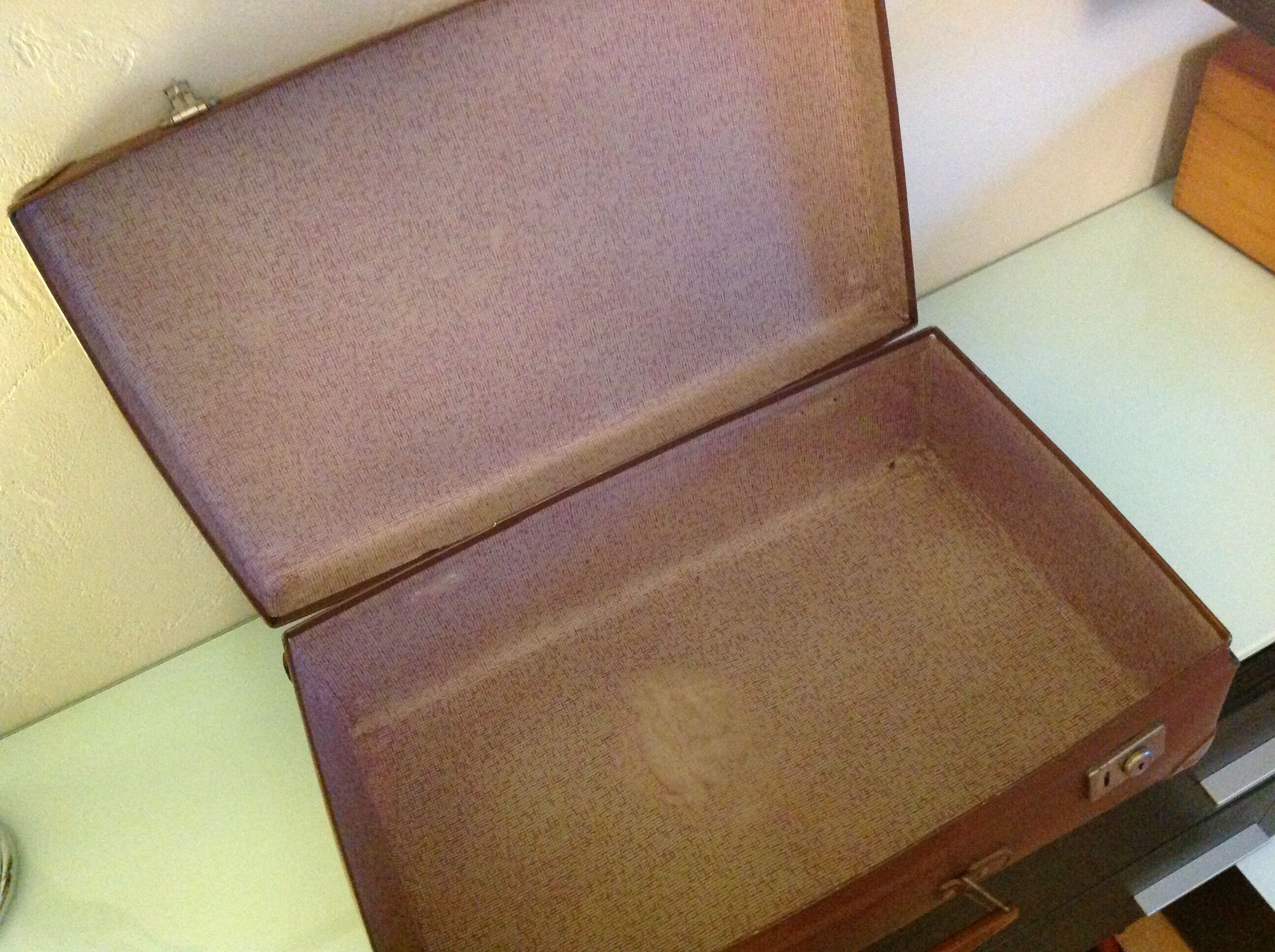 Suitcase vintage 50-60 years