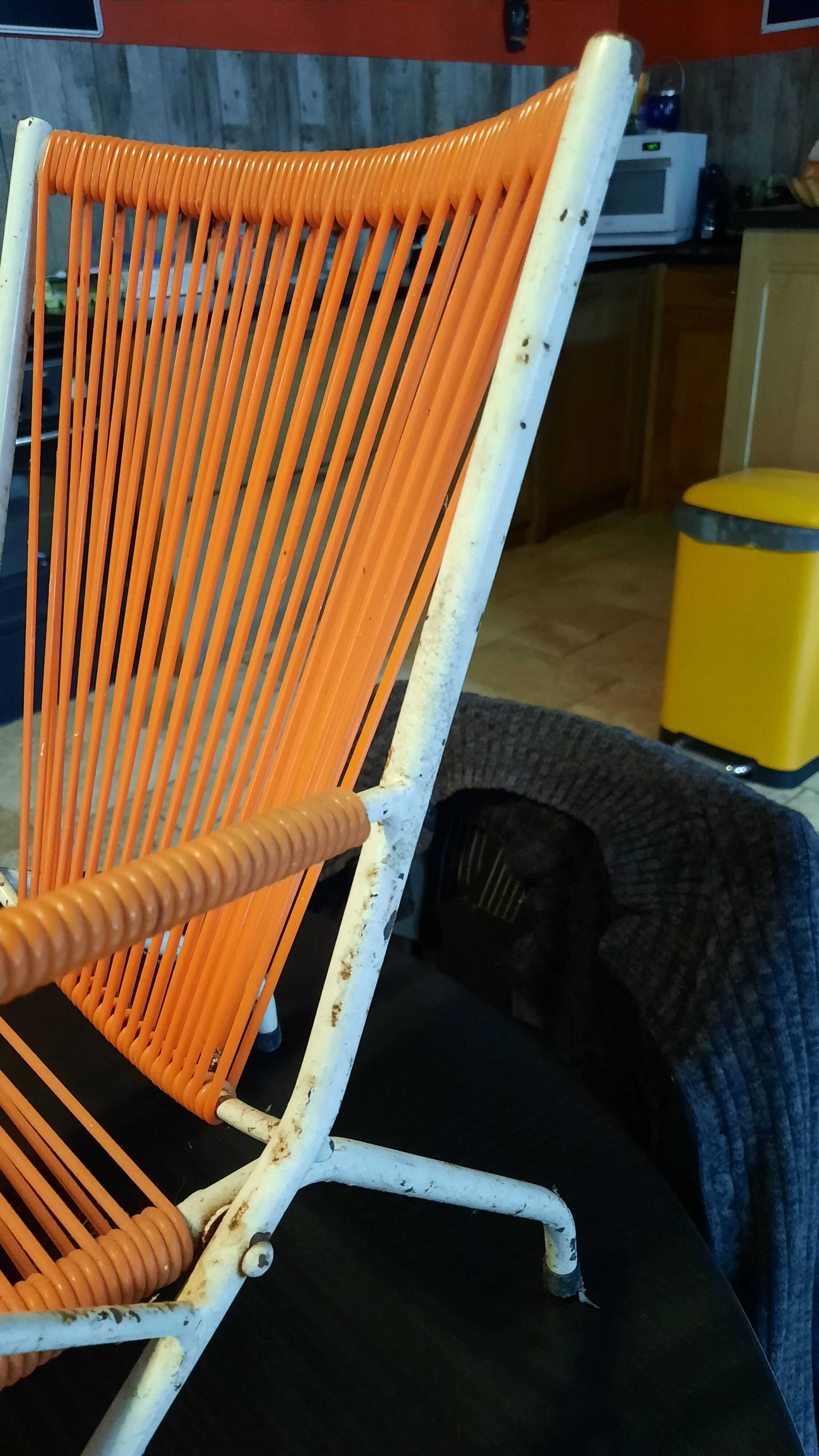 Scoubidou children's chair